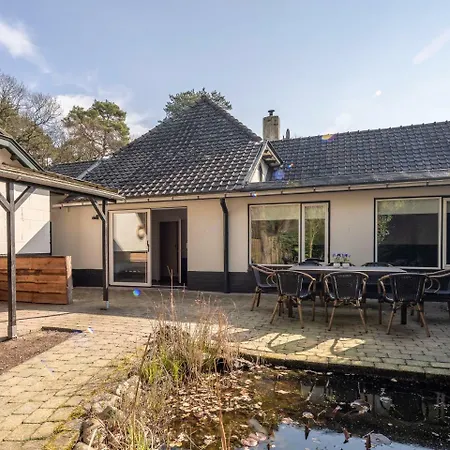 Koetshuis
